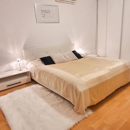 Modern & Cozy Apartment Near Hockey & Football Arena Pressburg Exterior foto